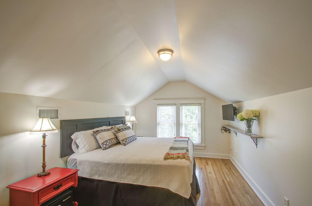 Belmont Blvd Bed And Breakfast ナッシュビル エクステリア 写真